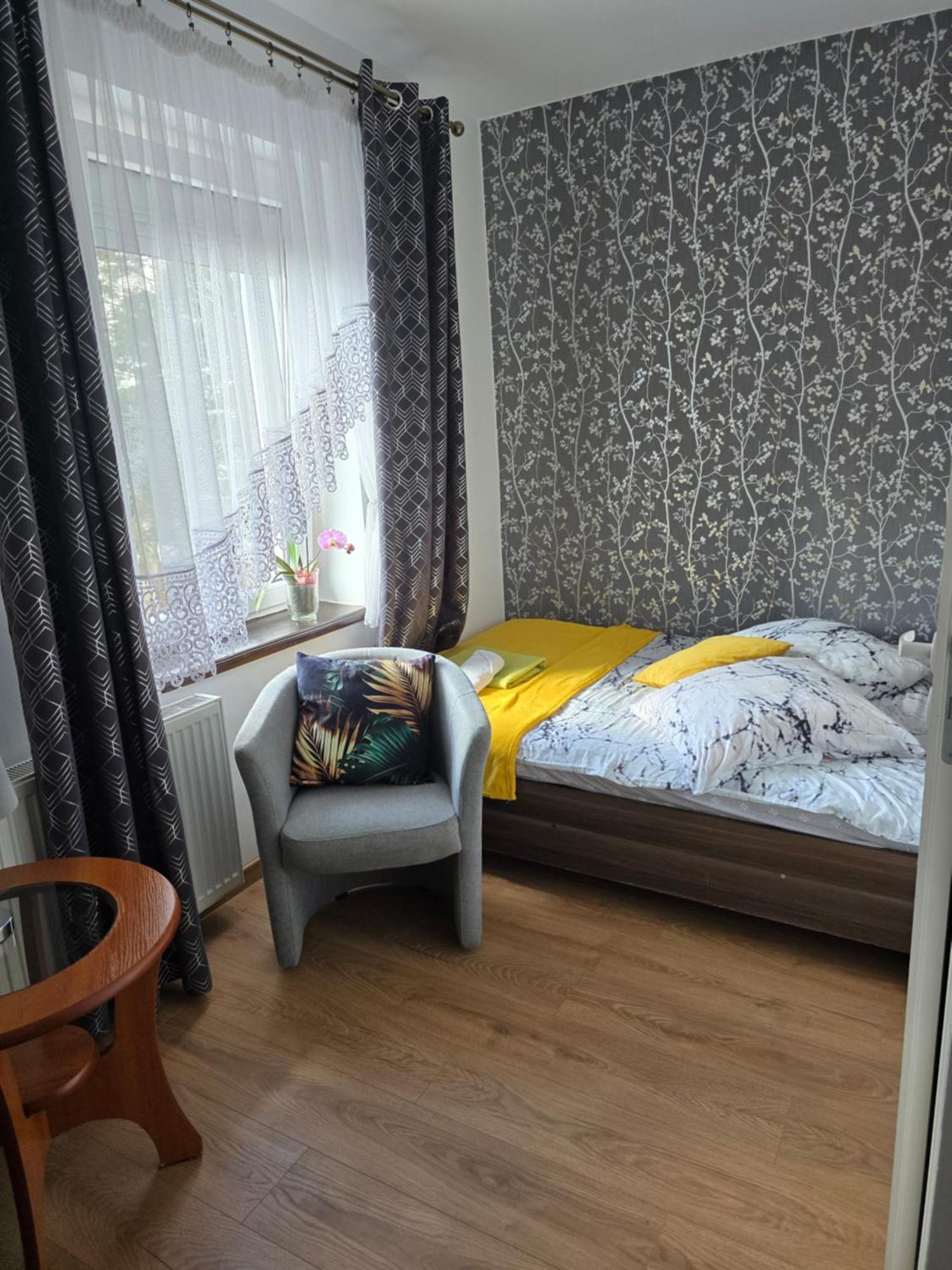 Bialy Dom Homestay *